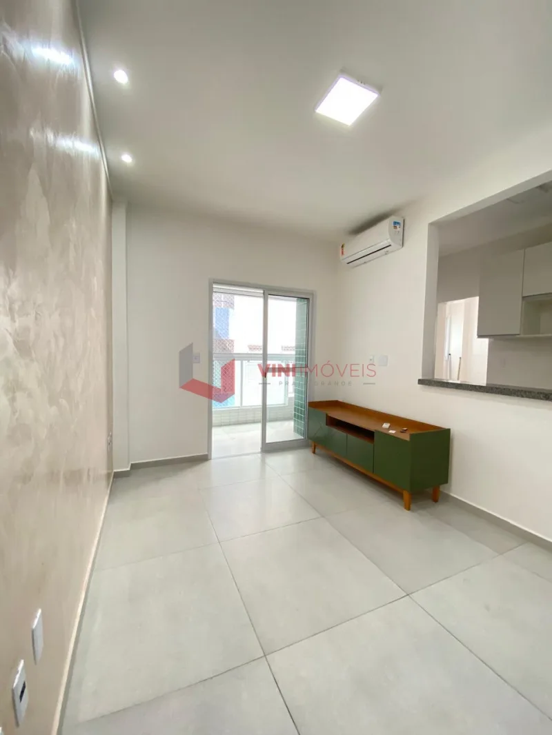 Apartamento 2 dormitórios no Canto do Forte - Praia Grande