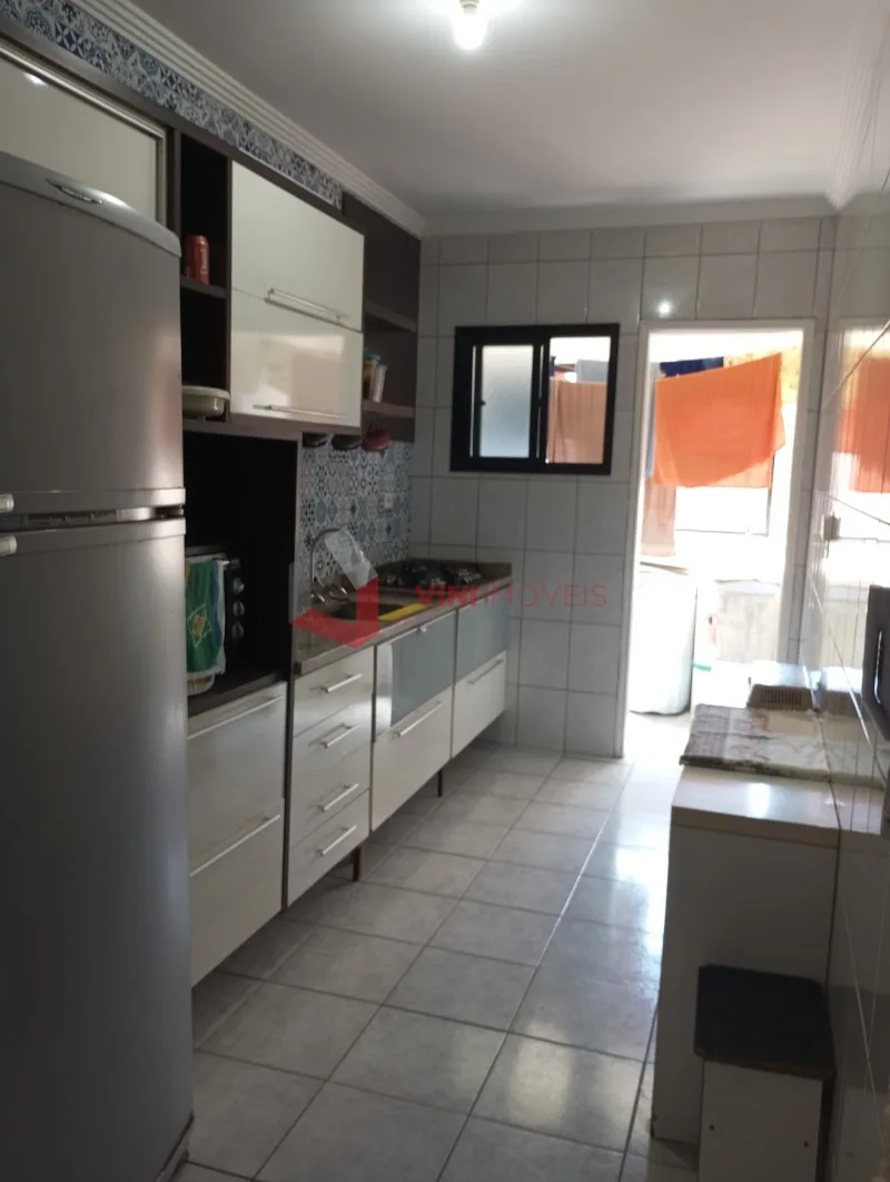 Apartamento 2 dormitórios no Vila Tupi - PRAIA GRANDE — foto 3