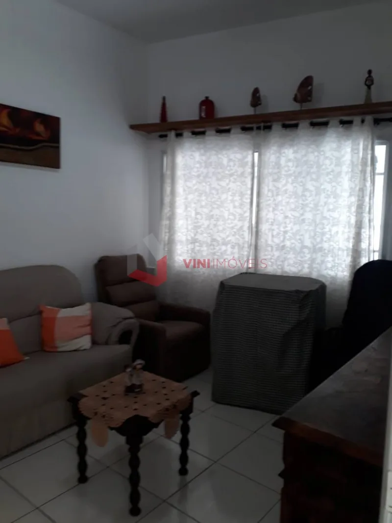 Casa 3 dormitórios no Guilhermina - Praia Grande