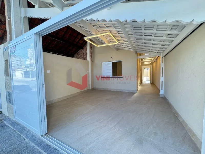 Casa 3 dormitórios no Guilhermina - Praia Grande