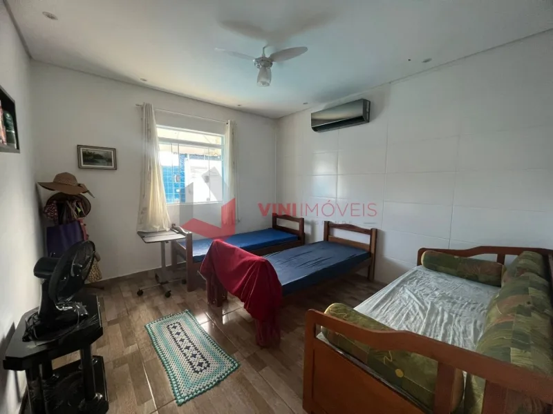 Casa 3 dormitórios no Maracanã - Praia Grande