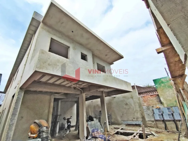 Casa de Condomínio 2 dormitórios no Tupi - Praia Grande