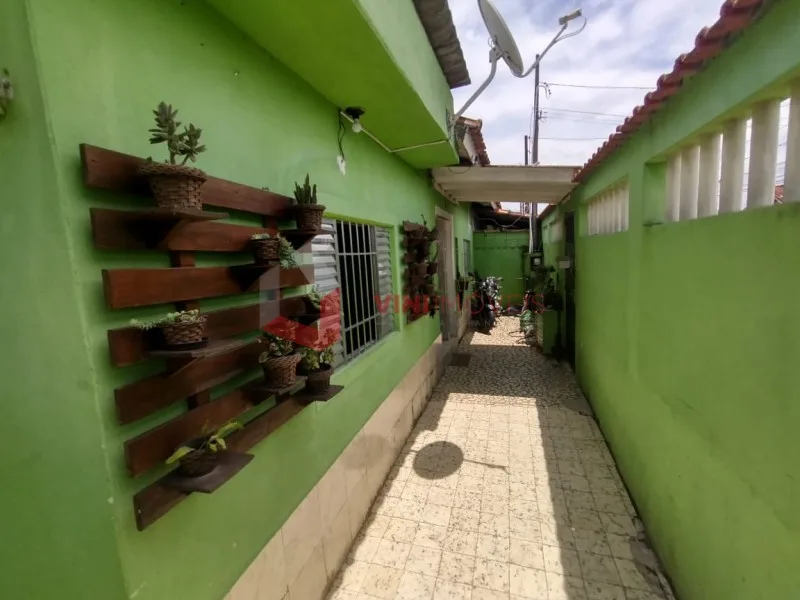 Casa 2 dormitórios no Maracanã - Praia Grande