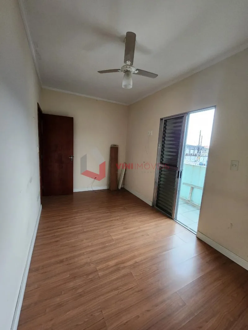Casa de Condomínio em Praia Grande - Vila Sônia