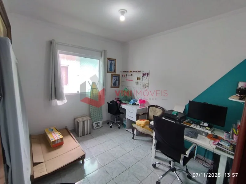 Casa 3 dormitórios no Tude Bastos - Praia Grande