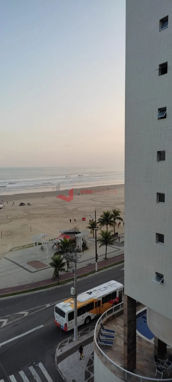 Kitnet em Praia Grande - Boqueirão