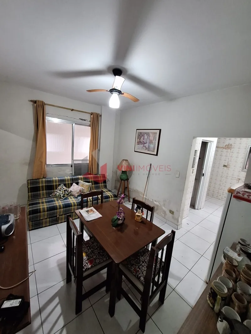 Kitnet em Praia Grande - Vila Tupi