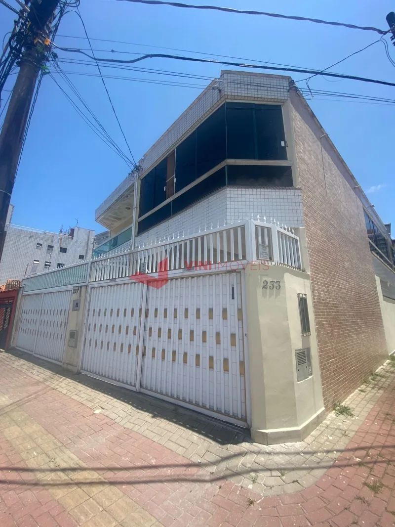 Sobrado em Praia Grande - Guilhermina