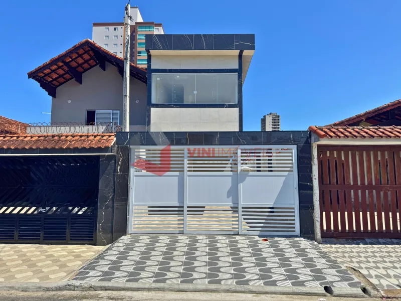 Sobrado em Praia Grande - Maracanã