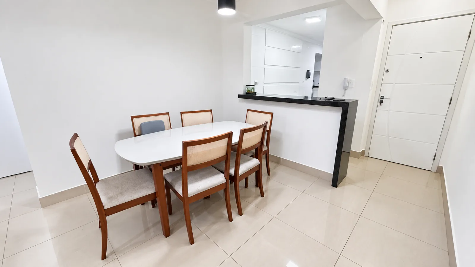 Apartamento com 3 dormitórios, 2 suítes, varanda gourmet e vista para o mar na Aviação — foto 3