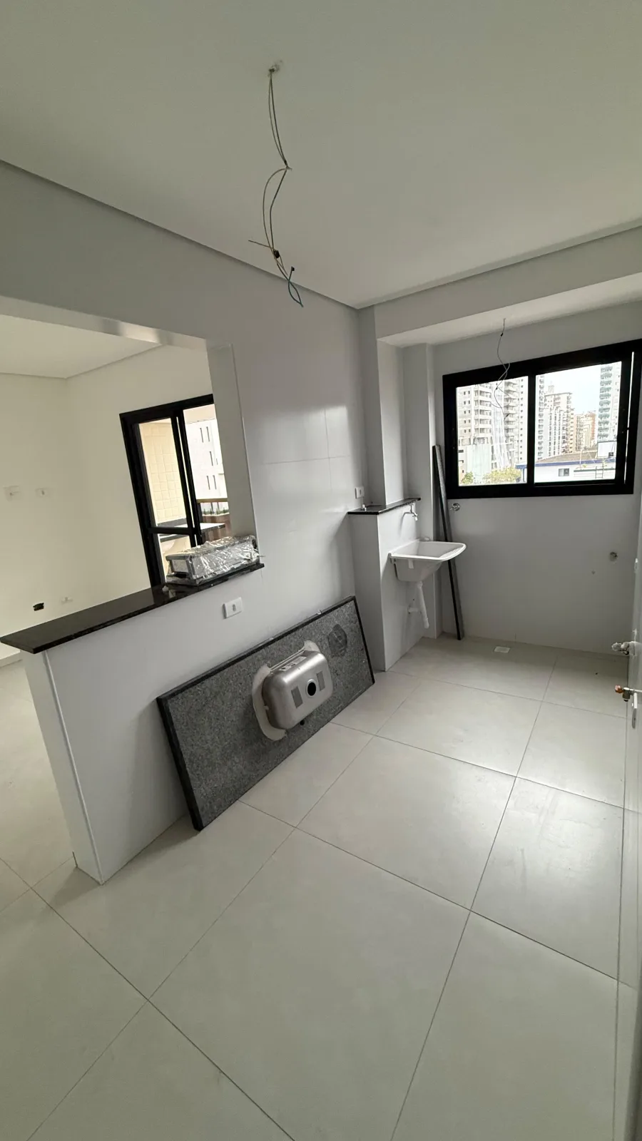 Apartamento para locação com 2 dormitórios, suíte e sacada gourmet no Canto do Forte — foto 8