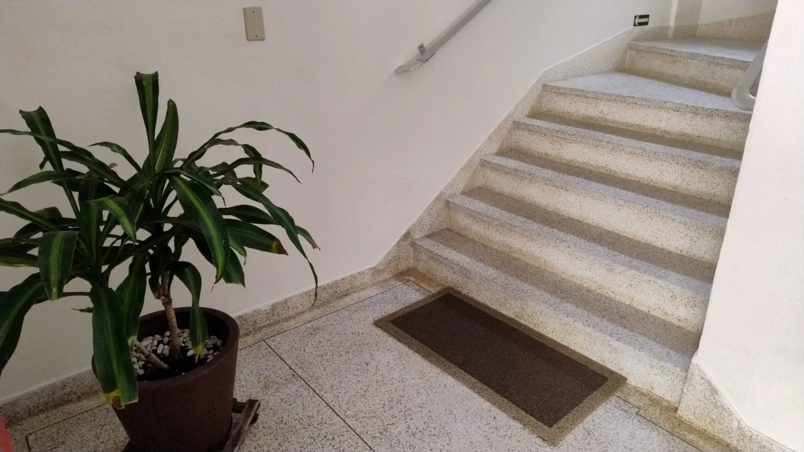 APARTAMENTO A 50 METROS DA PRAIA – CAIÇARA | PRAIA GRANDE — foto 3