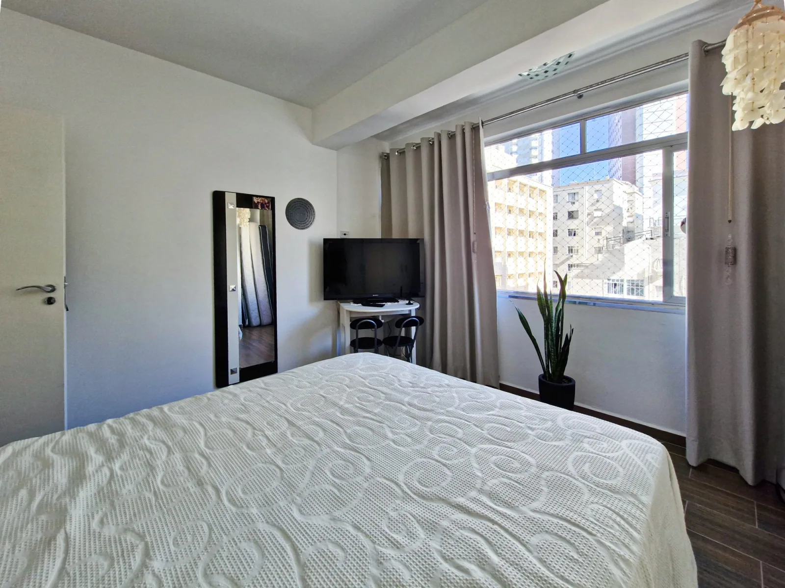 Lindo apartamento de 1 dormitório no Boqueirão, mobiliado, a poucos passos da praia. — foto 11