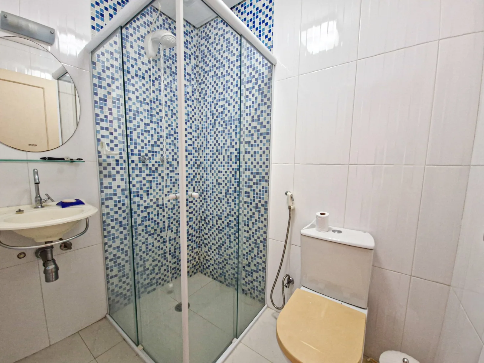 Ótimo Apartamento de 02 Dormitórios com suíte, Vista Mar, no Embaré em Santos - SP. — foto 15
