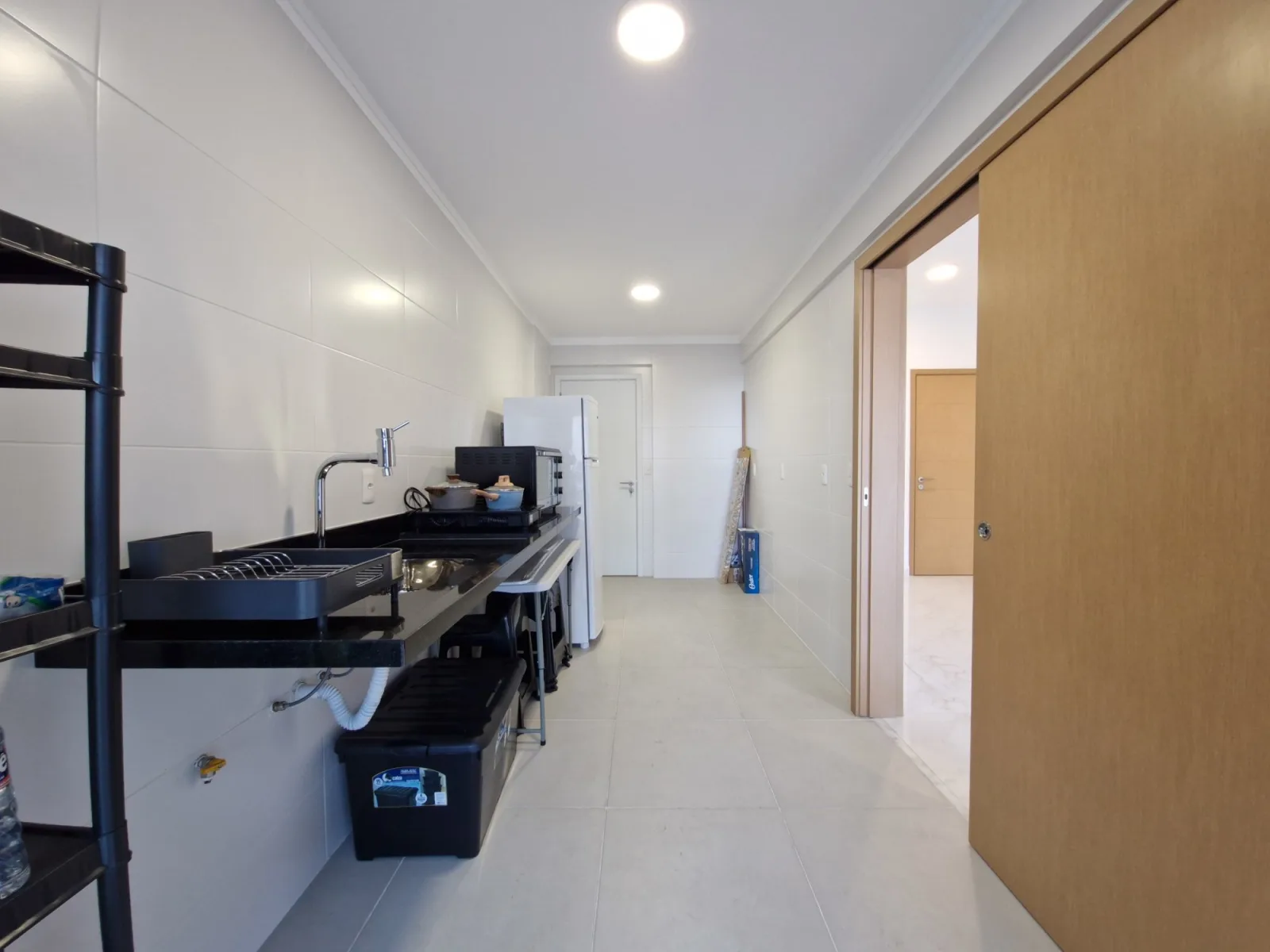 Esplêndido Apartamento de 02 dormitórios suítes, com linda vista mar, no Gonzaga, em Santos - SP. — foto 16