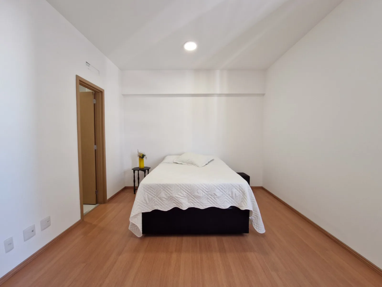 Esplêndido Apartamento de 02 dormitórios suítes, com linda vista mar, no Gonzaga, em Santos - SP. — foto 8