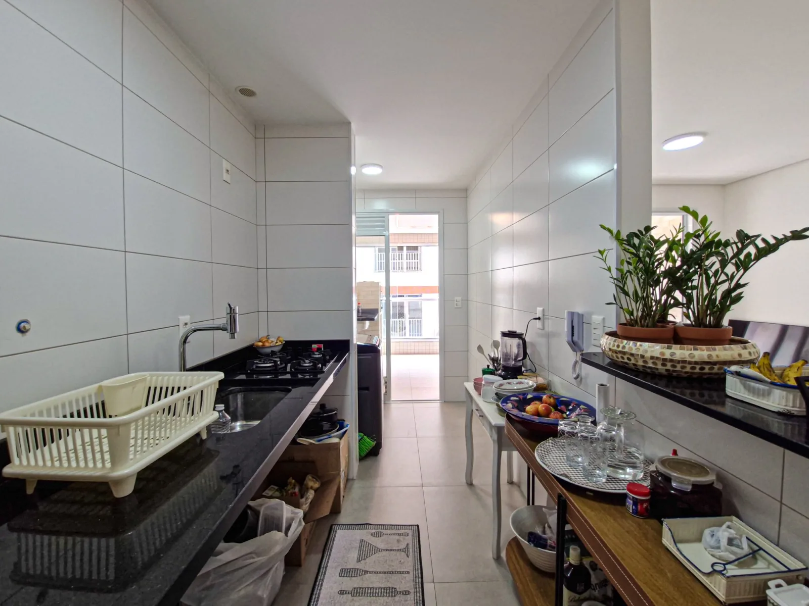 Maravilhoso apartamento de 2 dormitórios, 2 suítes, Vaga Demarcada, no Aparecida em Santos - SP. — foto 9