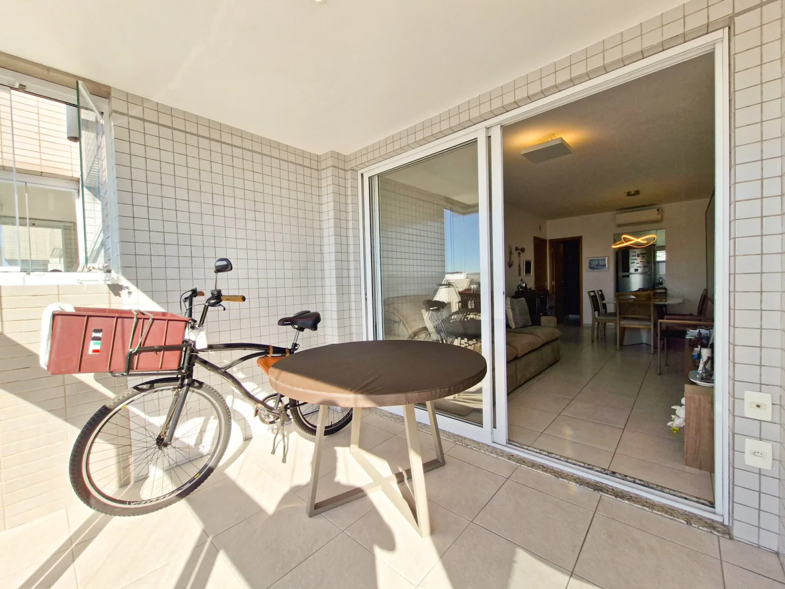 Vista infinita, sofisticação e praticidade neste lindo apartamento no coração do Gonzaga. — foto 5