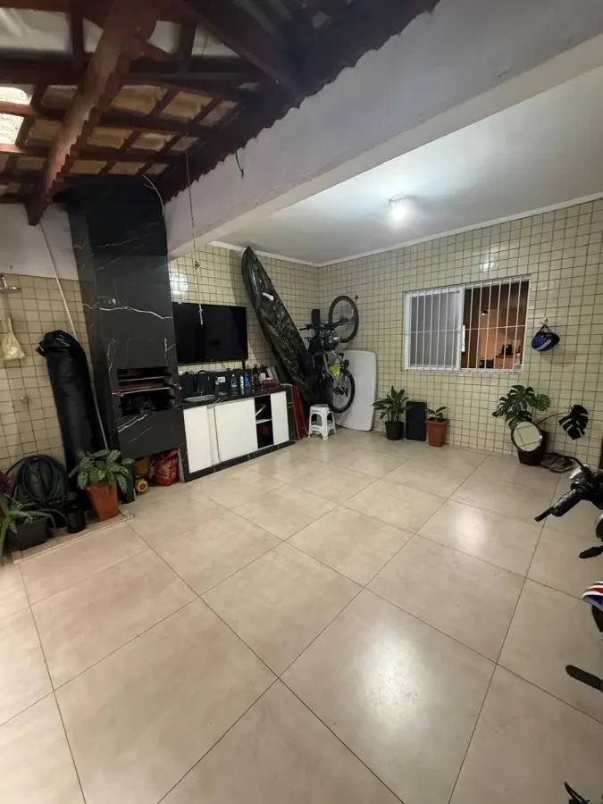 Tony Guilhermina sobrado 3 dormitórios — foto 1