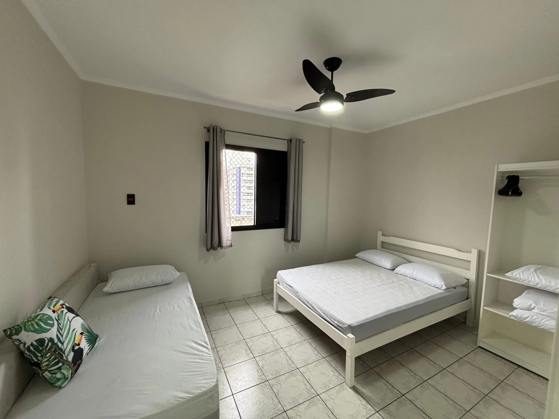 Bom Lugar REF 12351 - Ed Praia Grande AP45 MG